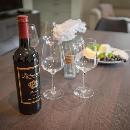 Semesterbostad Le Bleu 22 *